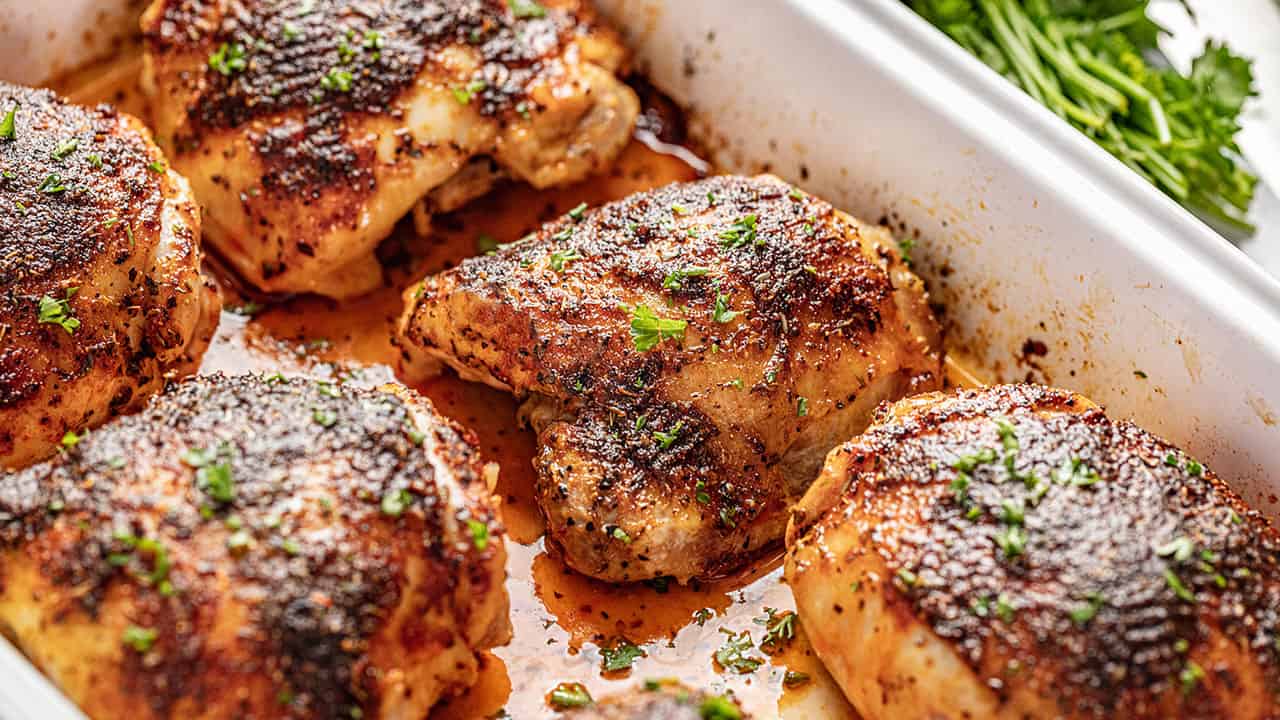 Oven Baked Chicken Thighs: Achieve Crispy Skin & Tender Meat